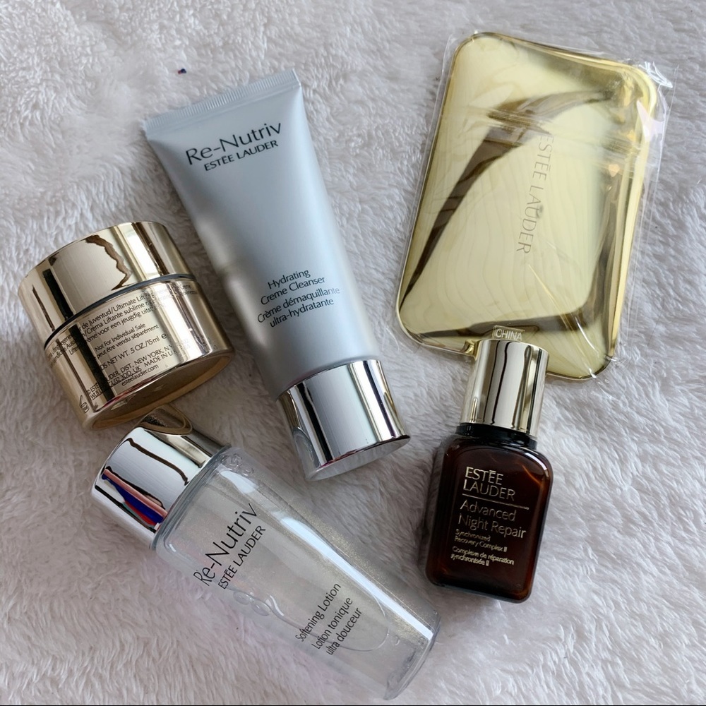 Brand New Estée Lauder Re-Nutriv Ultimate Gift Set